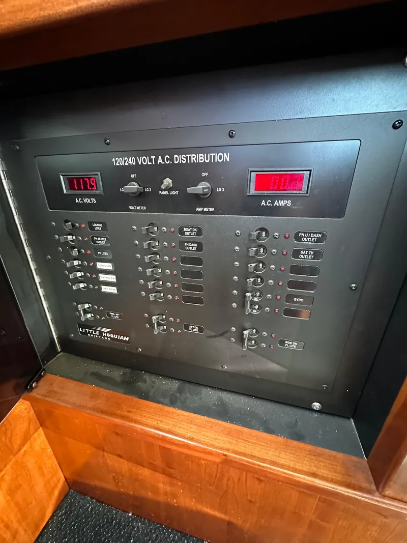 Slide: The Image of Electrical panel of a 2009 Little Hoquiam 68 Long Range Sportfisher. - 46
