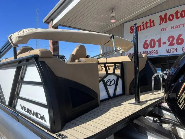 Slide: The Image of Veranda VX22RC LUXURY TRI-TOON 2024 - 13