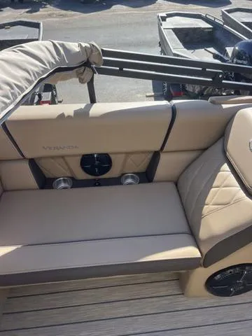 Slide: The Image of Veranda VX22RC LUXURY TRI-TOON 2024 - 22