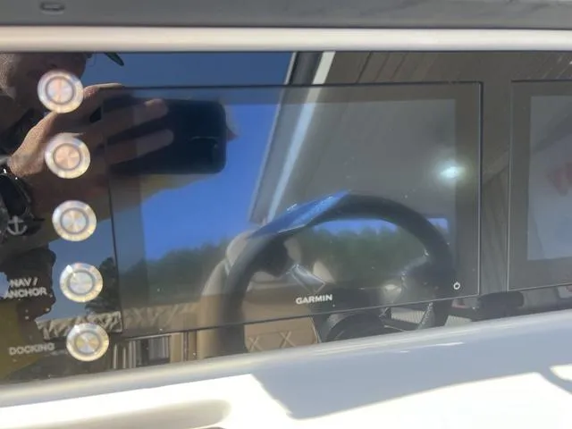 Slide: The Image of Veranda VX22RC LUXURY TRI-TOON 2024 - 29