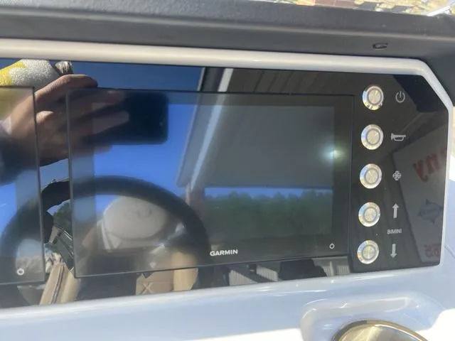 Slide: The Image of Veranda VX22RC LUXURY TRI-TOON 2024 - 30