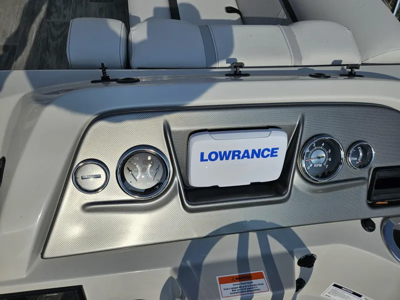 Slide: The Image of Crest Classic LX 220 SLC CPT 2024 - 6