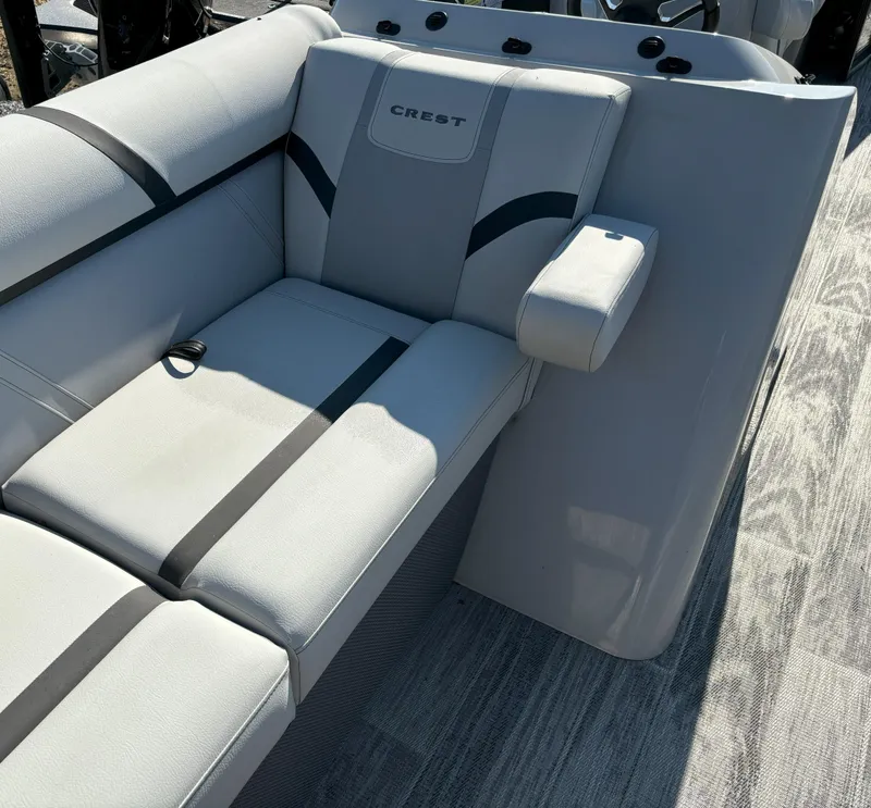 Slide: The Image of Crest Classic LX 220SLC CPT 2024 - 17