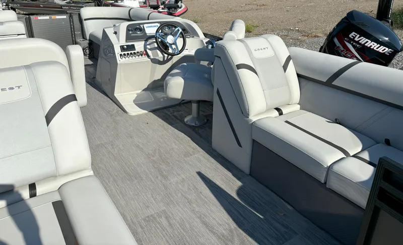 Slide: The Image of Crest Classic LX 220SLC CPT 2024 - 3