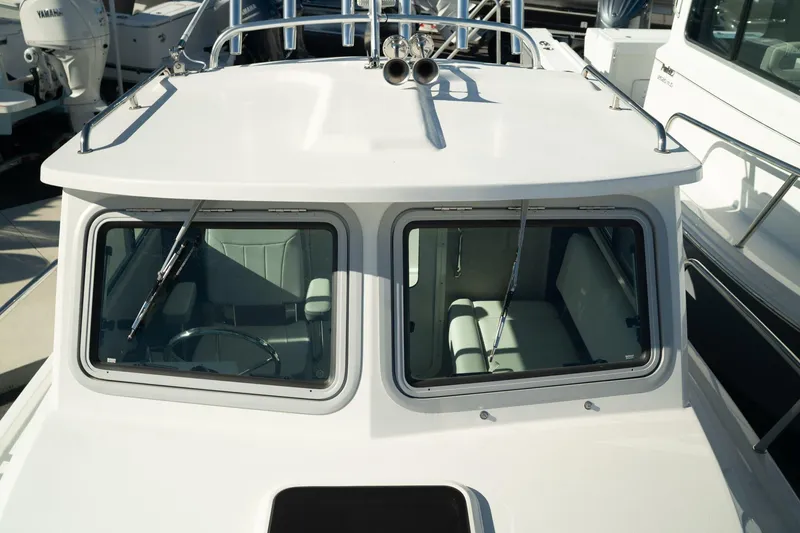 Slide: The Image of Parker Marine 2120 Sport Cabin 2025 - 14