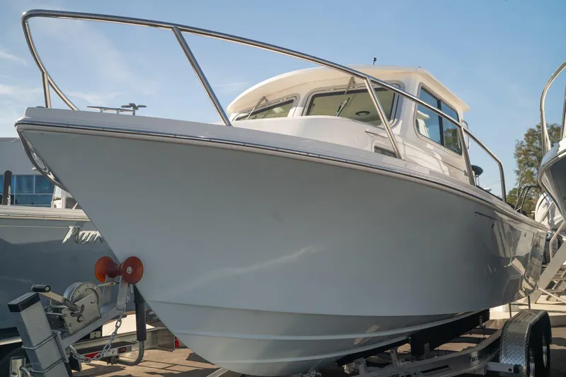 Slide: The Image of Parker Marine 2120 Sport Cabin 2025 - 17