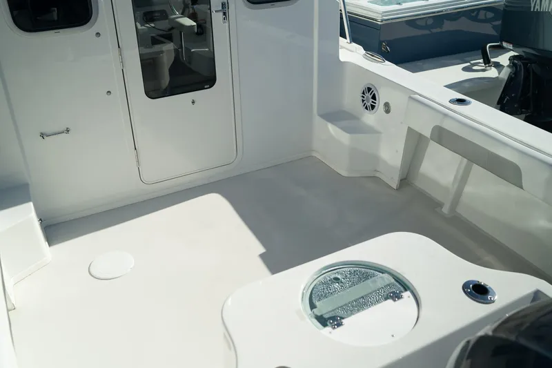 Slide: The Image of Parker Marine 2120 Sport Cabin 2025 - 5