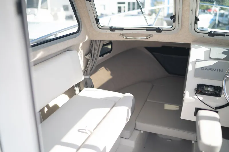 Slide: The Image of Parker Marine 2120 Sport Cabin 2025 - 7