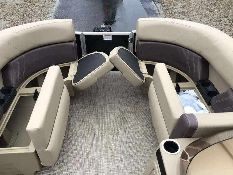 Slide: The Image of Sylvan 820 LZ Mirage 2024 - 11