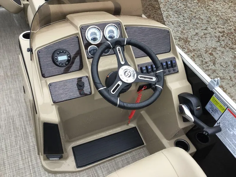 Slide: The Image of Sylvan 820 LZ Mirage 2024 - 5