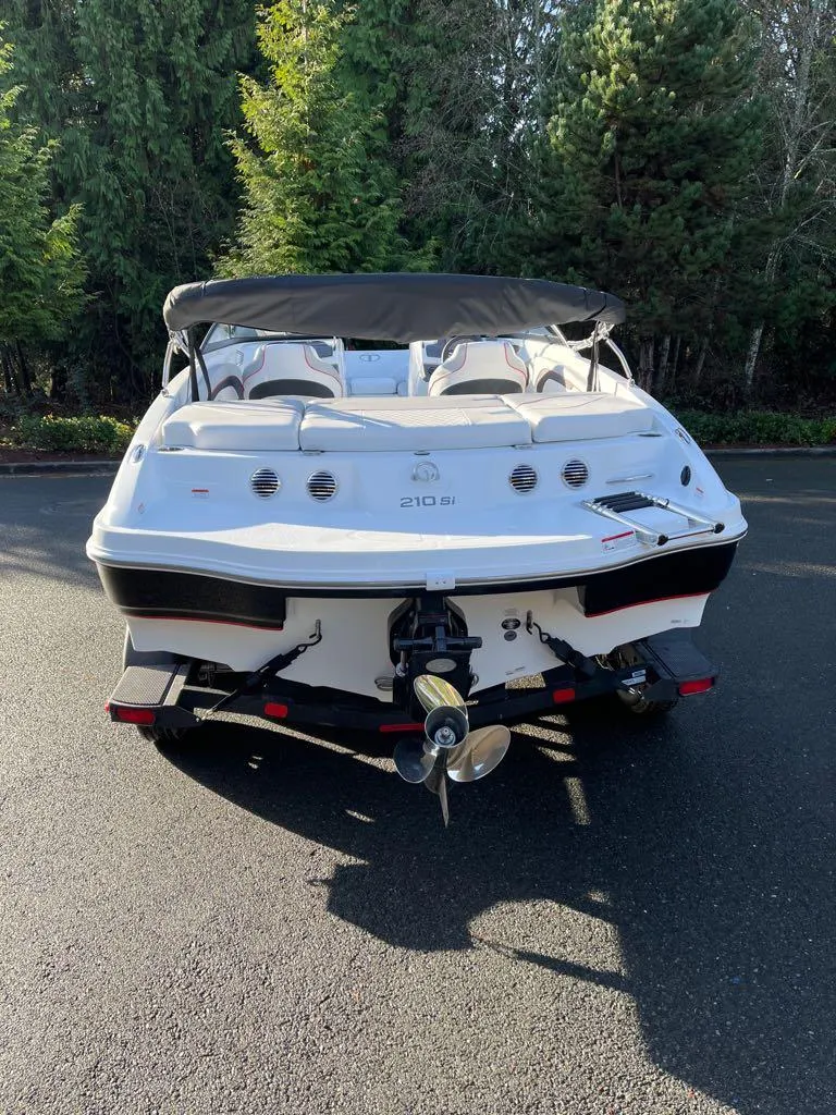 Slide: The Image of Manufacturer Provided Image: Tahoe 210 Si - 63