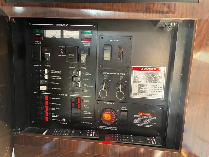Slide: The Image of Control panel of a 2015 Sea Ray 370 Venture boat. - 32