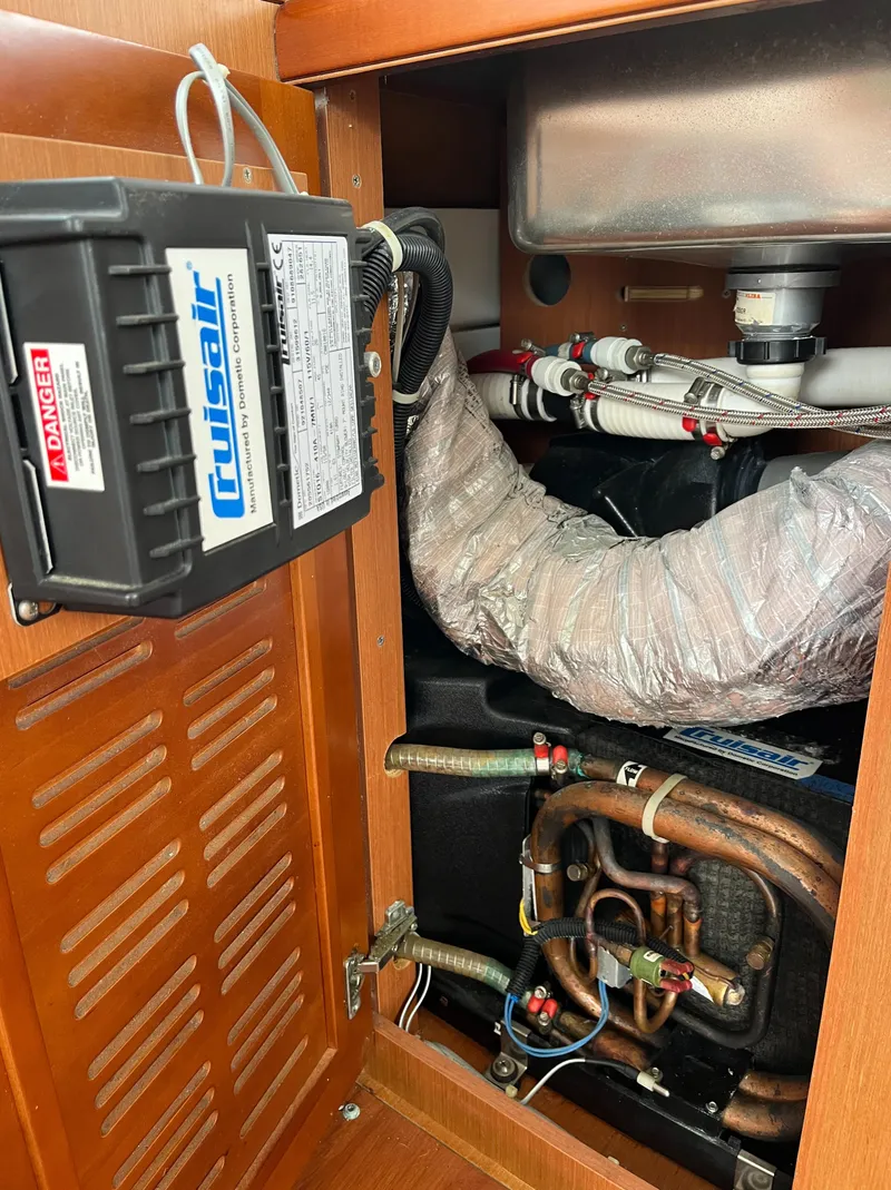 Slide: The Image of Beneteau Swift Trawler 34 2013 - 52