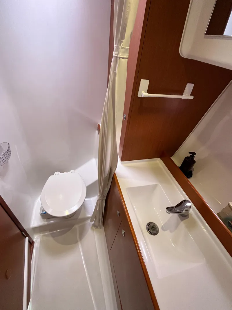 Slide: The Image of Beneteau Swift Trawler 34 2013 - 69