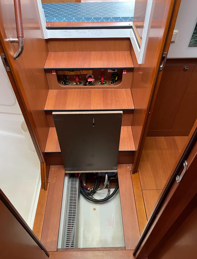 Slide: The Image of Beneteau Swift Trawler 34 2013 - 71