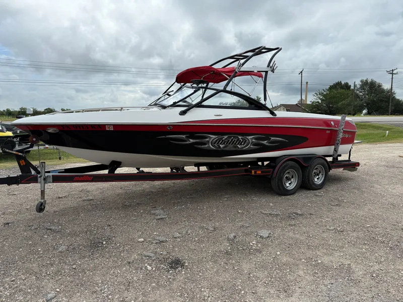 The Image of MALIBU WAKESETTER 23 LSV 2004 - undefined