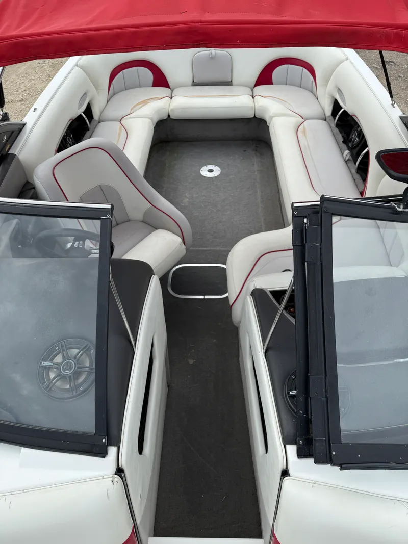 Slide: The Image of MALIBU WAKESETTER 23 LSV 2004 - 5