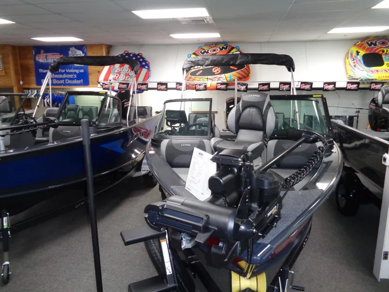 Slide: The Image of 2024 Lund 1775 Crossover XS boat interior with Mercury Pro XS engine. - 10