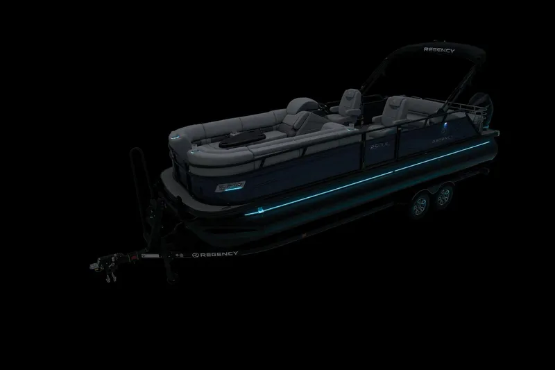 Slide: The Image of Regency 250 LE3 Sport 2024 - 10