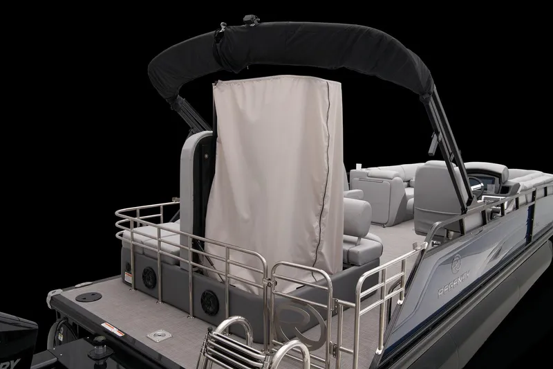 Slide: The Image of Regency 250 LE3 Sport 2024 - 63