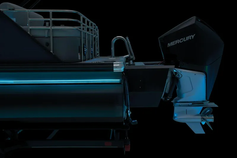 Slide: The Image of Regency 250 LE3 Sport 2024 - 71