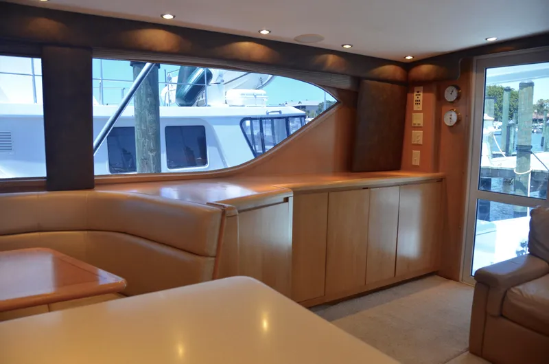 Slide: The Image of Hatteras 60 Down Time - Salon - 14