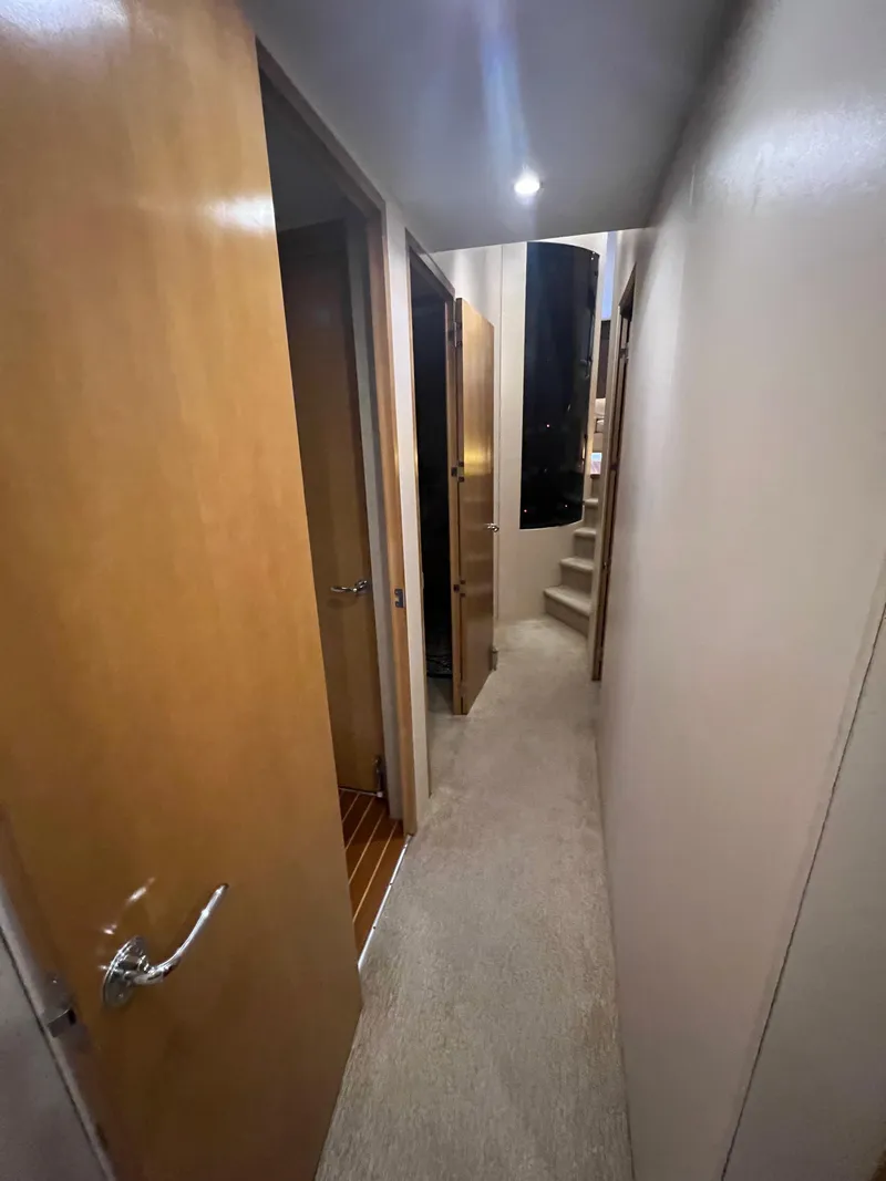 Slide: The Image of Hatteras 60 Down Time - Companionway - 19