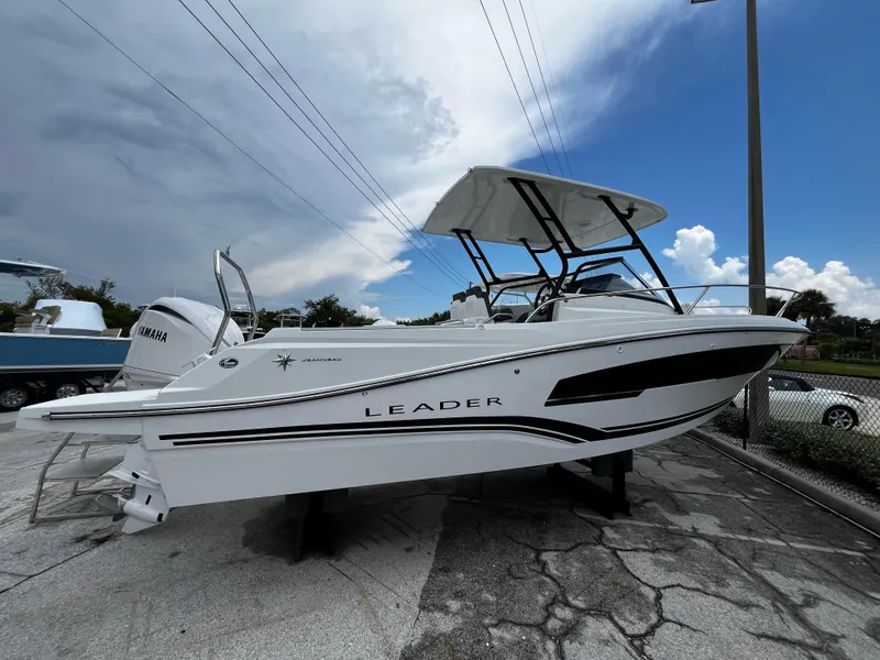 Slide: The Image of Jeanneau Leader 7.5 WA Series 3 2024 - 2