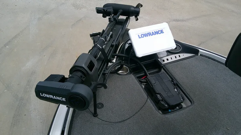 Slide: The Image of Triton 20 TRX Patriot 2017 - 11