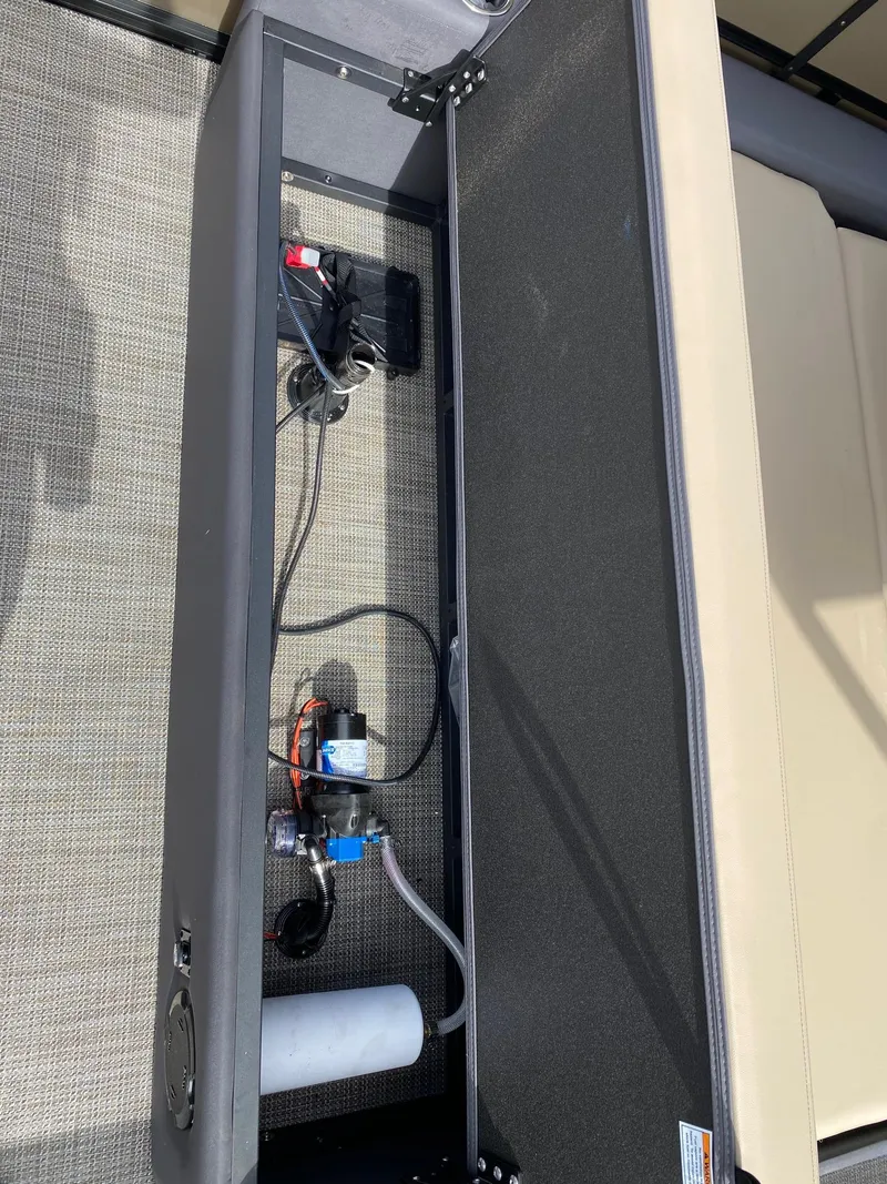 Slide: The Image of Viaggio LAGO 22S 2024 - 23