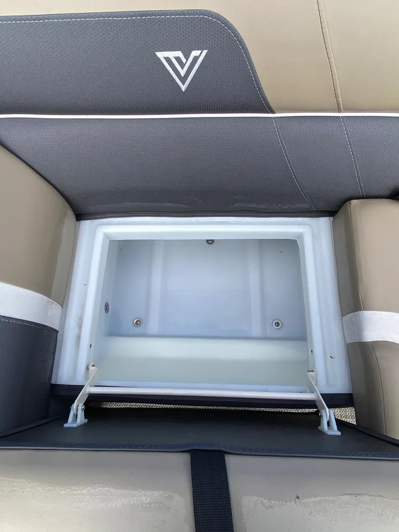 Slide: The Image of Viaggio LAGO 22S 2024 - 28