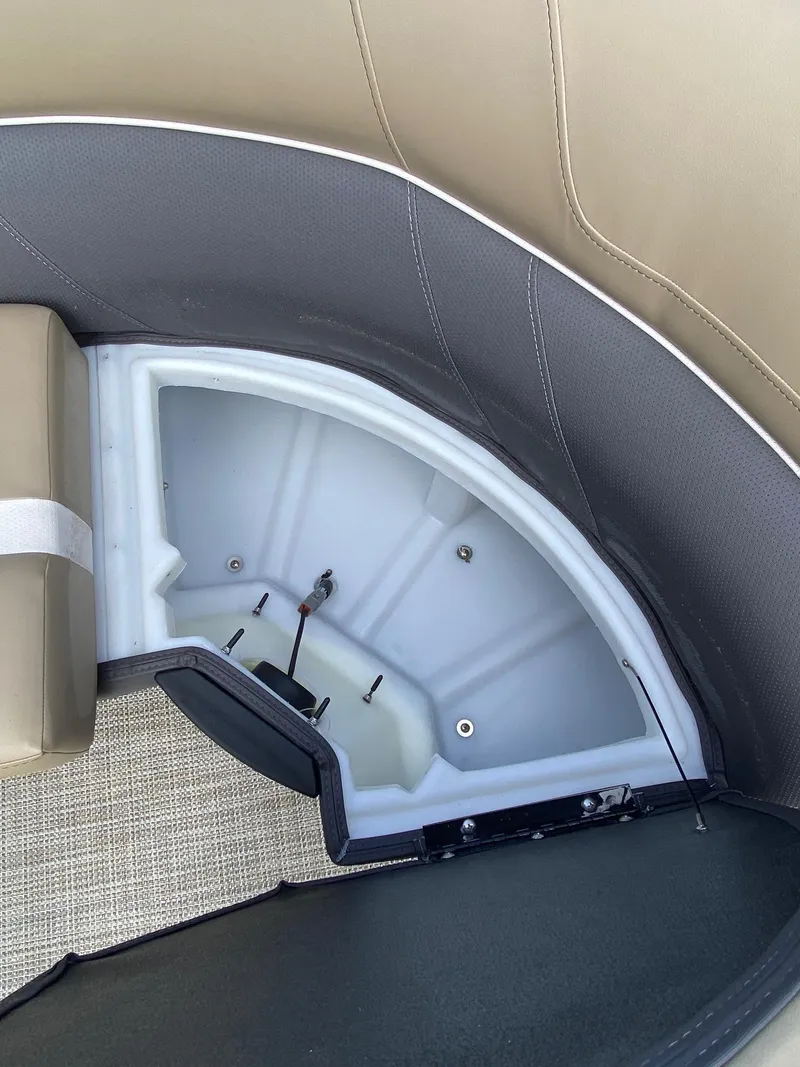 Slide: The Image of Viaggio LAGO 22S 2024 - 29