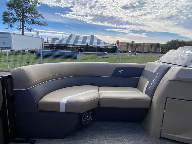 Slide: The Image of Viaggio LAGO 22S 2024 - 30