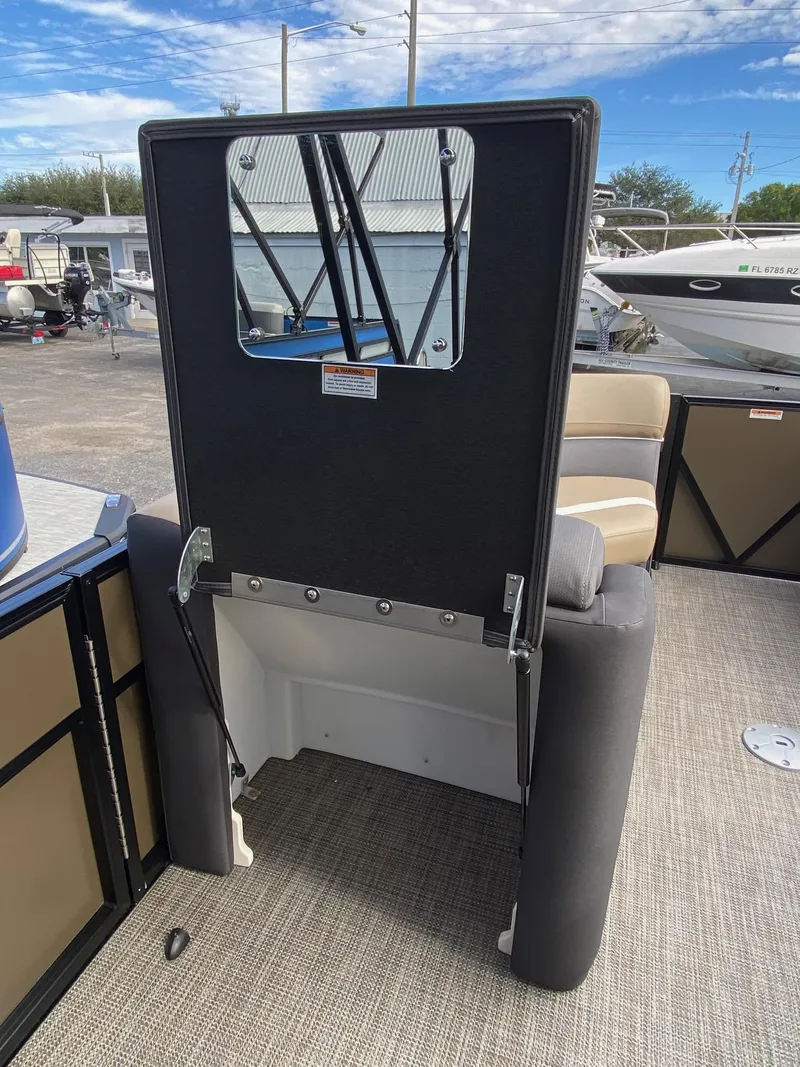 Slide: The Image of Viaggio LAGO 22S 2024 - 33