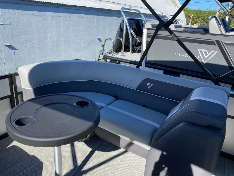 Slide: The Image of Viaggio Lago 22U 2024 - 18