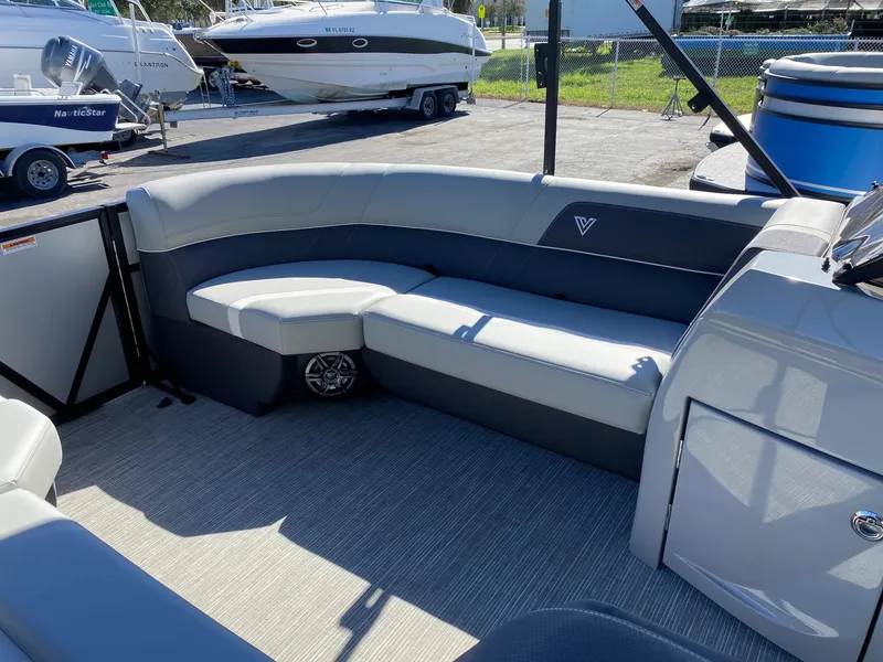 Slide: The Image of Viaggio Lago 22U 2024 - 20