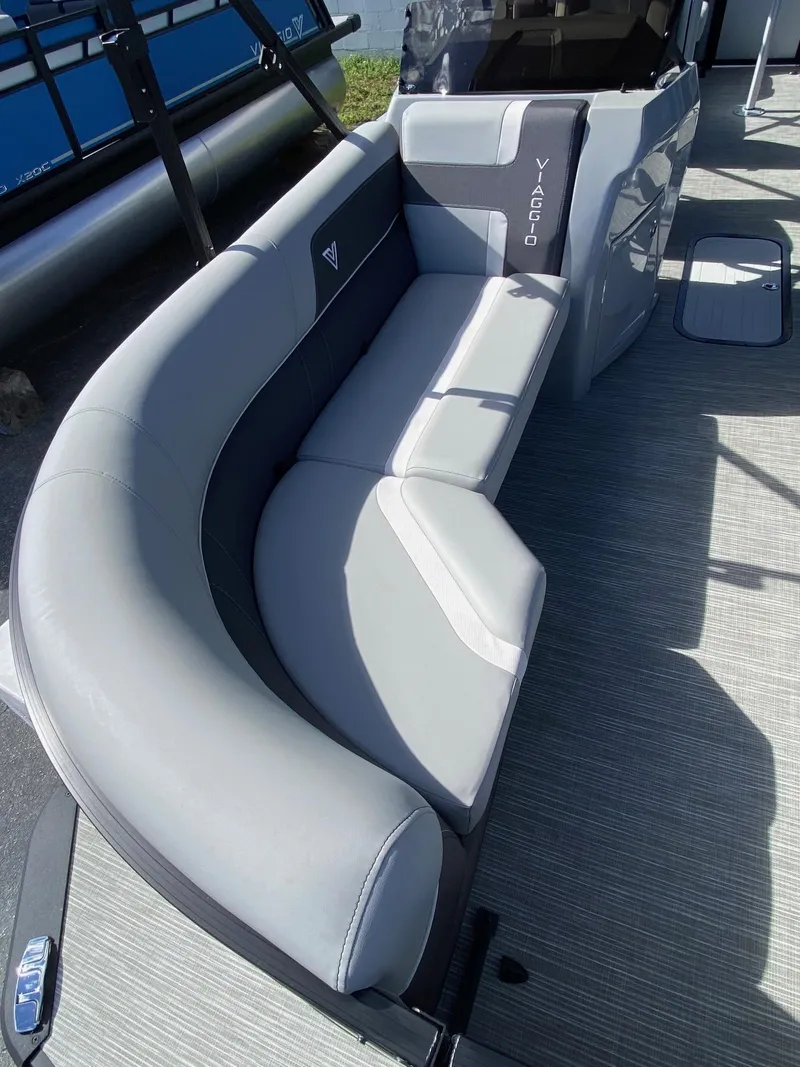 Slide: The Image of Viaggio Lago 22U 2024 - 32