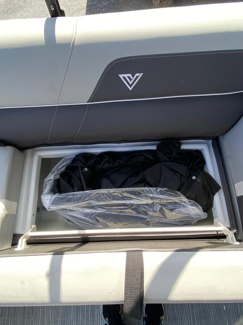 Slide: The Image of Viaggio Lago 22U 2024 - 36