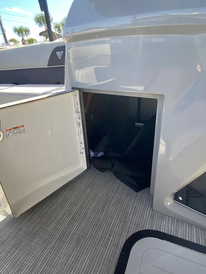 Slide: The Image of Viaggio Lago 22U 2024 - 38