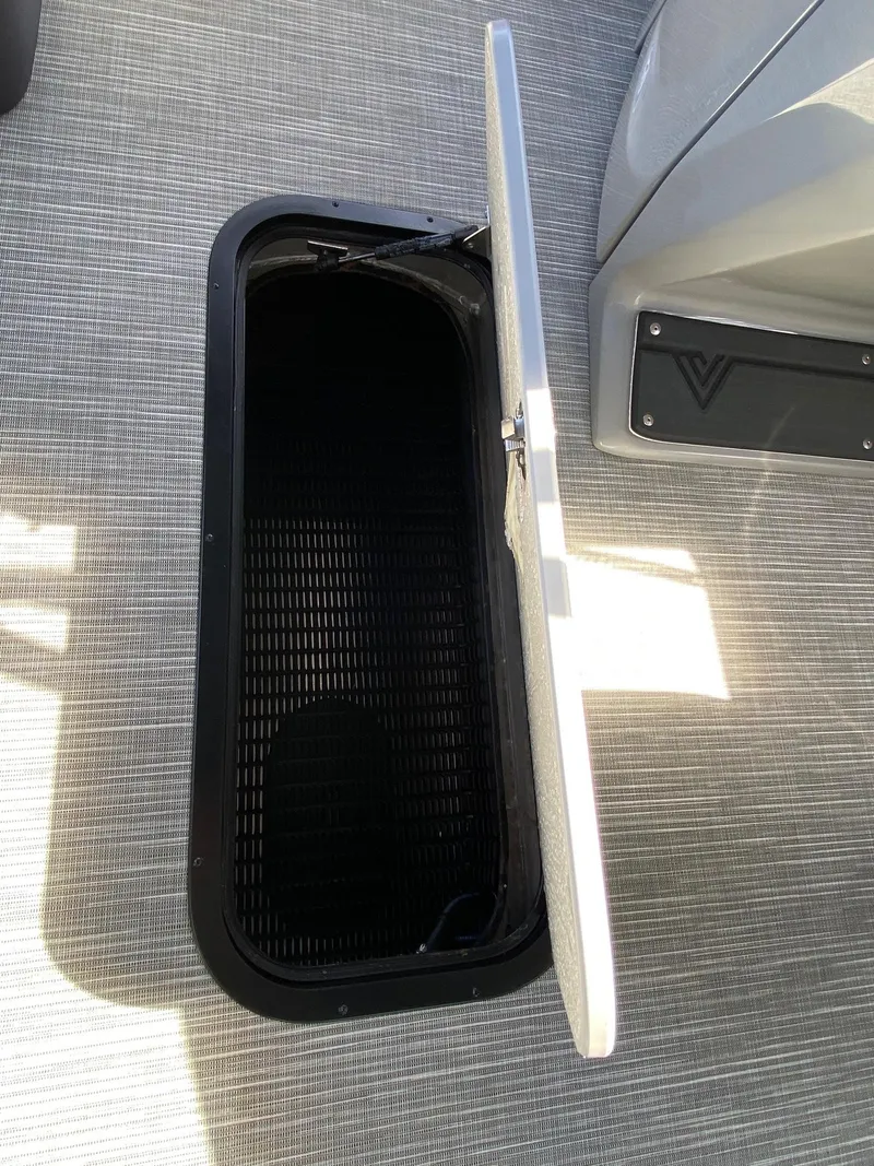 Slide: The Image of Viaggio Lago 22U 2024 - 39