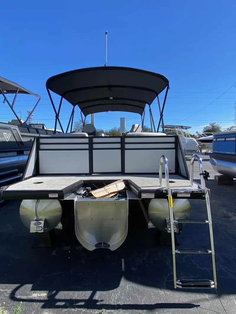 Slide: The Image of Viaggio Lago 22U 2024 - 4