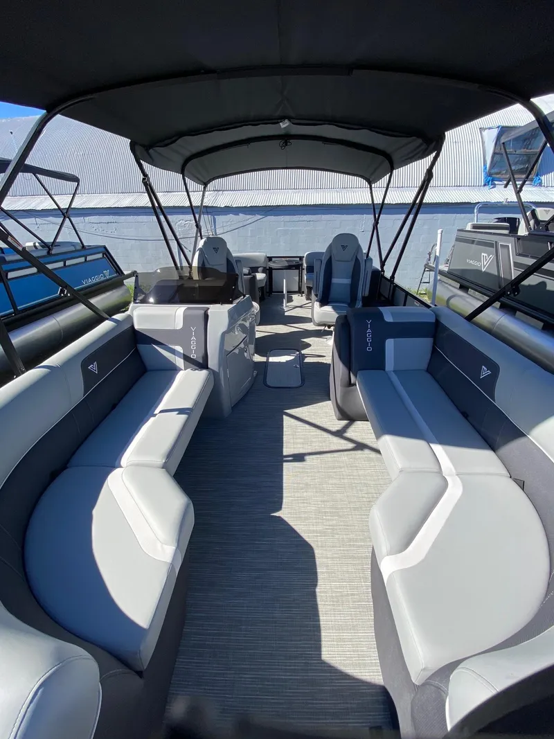 Slide: The Image of Viaggio Lago 22U 2024 - 6