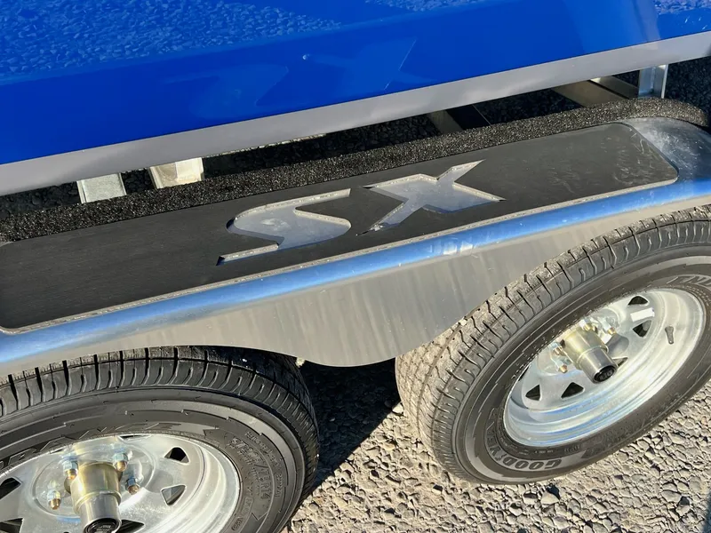 Slide: The Image of Skeeter SX230 2024 - 31