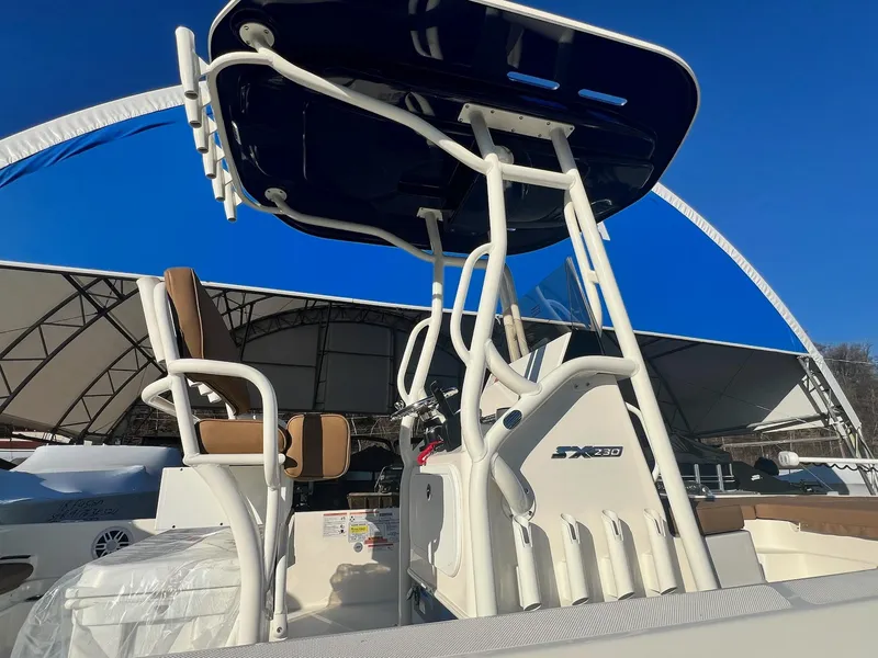 Slide: The Image of Skeeter SX230 2024 - 37