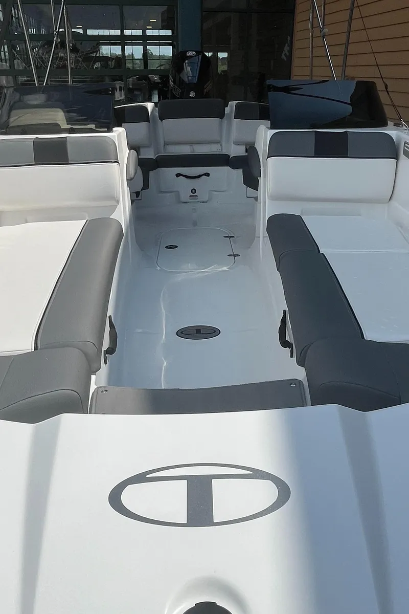 Slide: The Image of Tahoe T21 2024 - 106