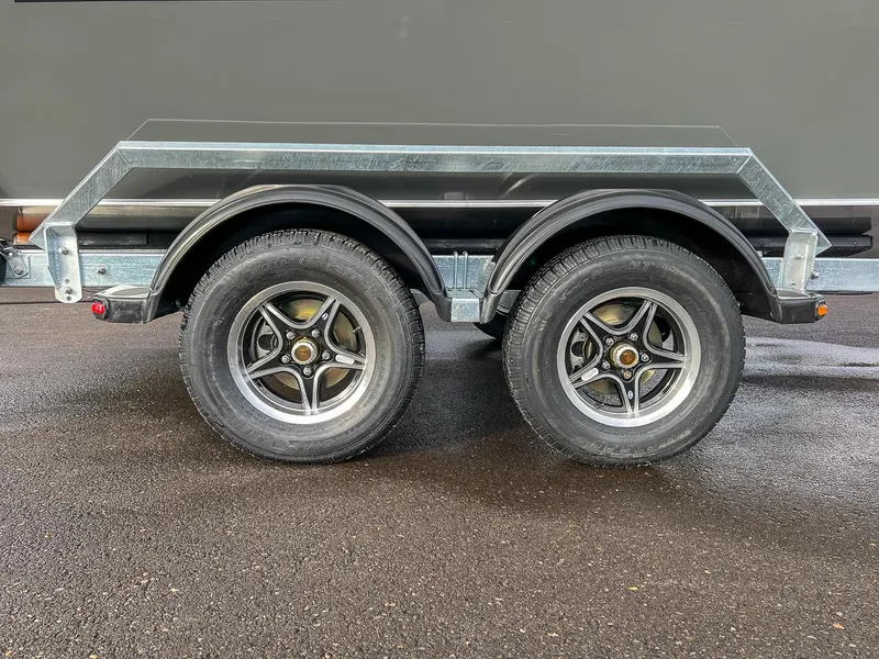 Slide: The Image of Hewescraft 200 Pro-V 2026 - 18