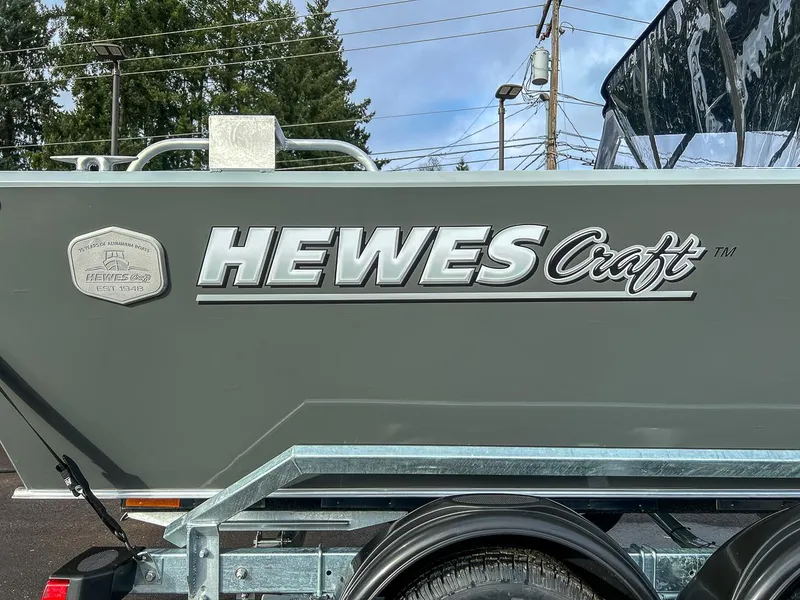 Slide: The Image of Hewescraft 200 Pro-V 2026 - 19