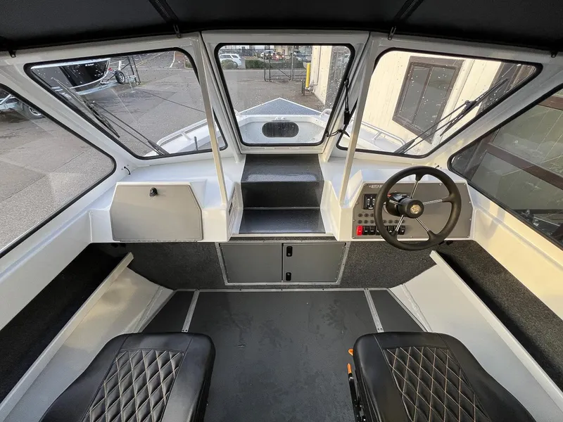 Slide: The Image of North River 24' Seahawk 2026 - 6