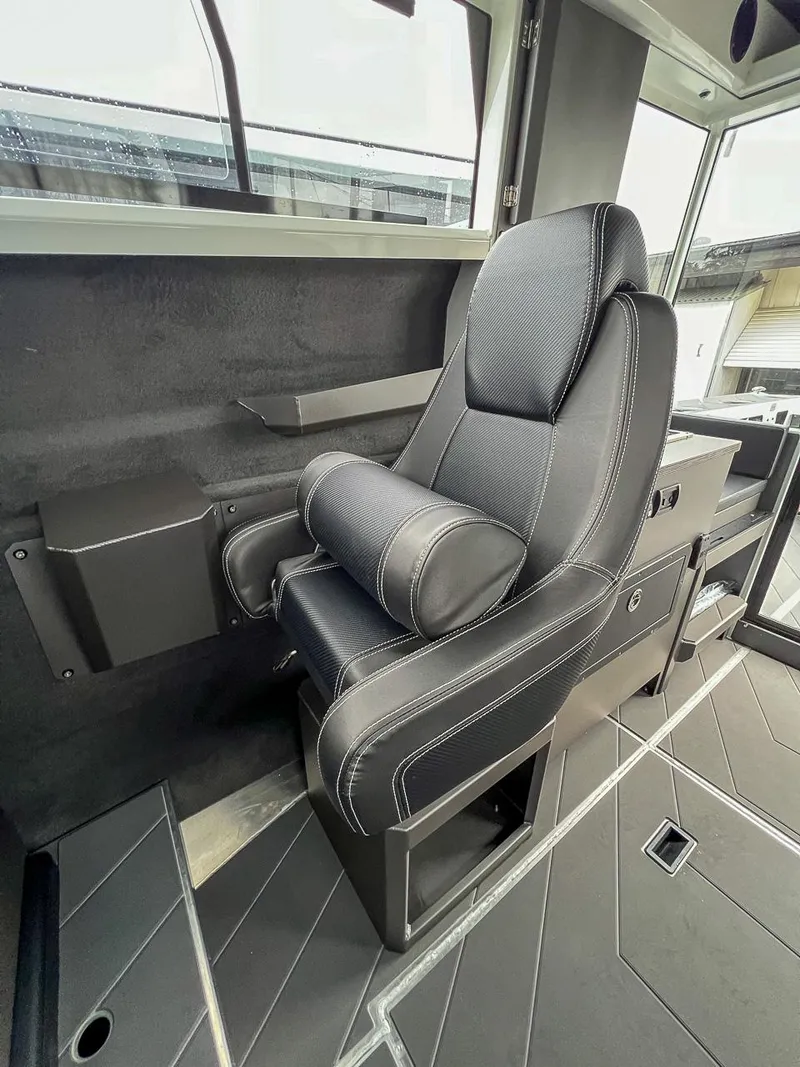 Slide: The Image of Stabi-Craft 2500 Ultracab XL 2026 - 13