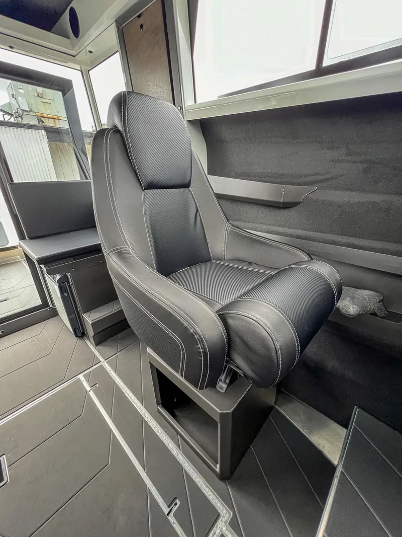 Slide: The Image of Stabi-Craft 2500 Ultracab XL 2026 - 14